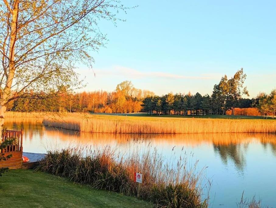 Lakeside View Wisbech Exterior foto