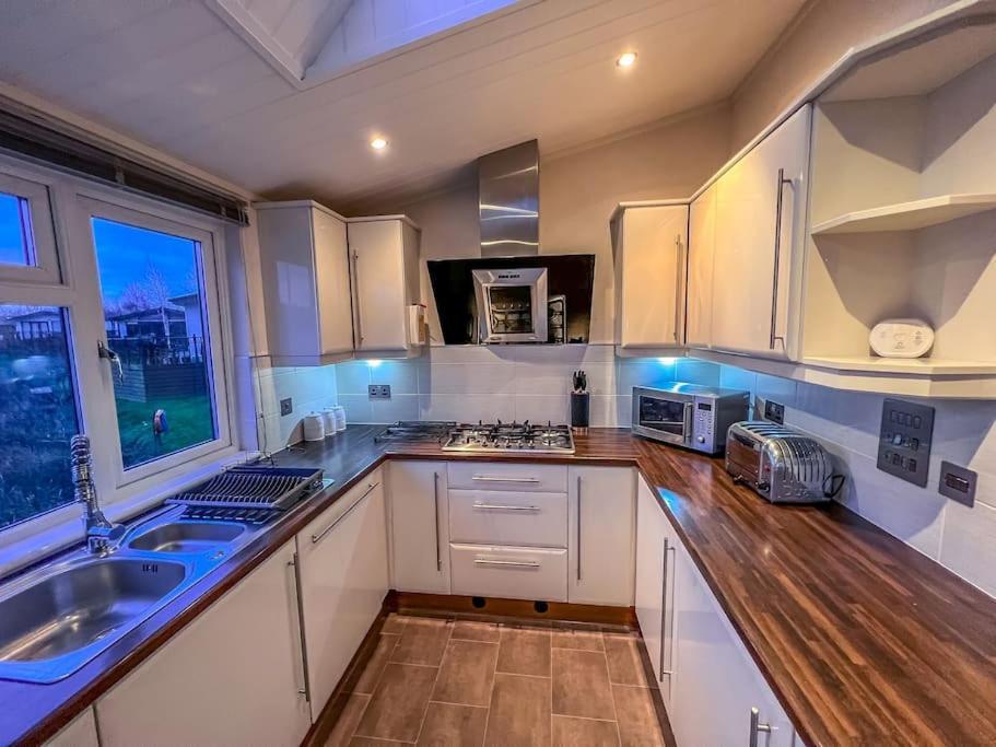 Lakeside View Wisbech Exterior foto